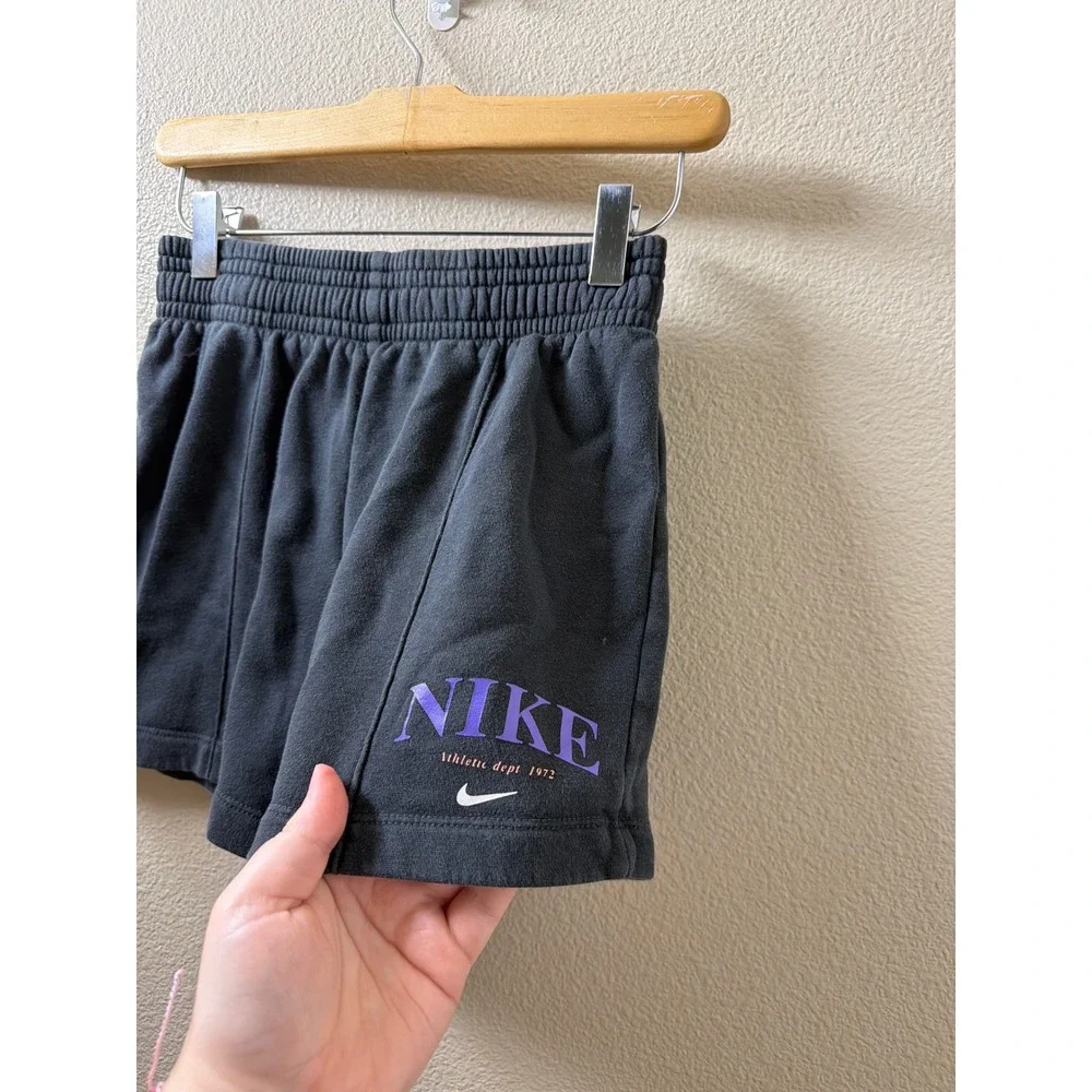 Girls Nike Shorts Size Large